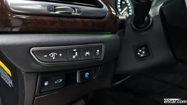 Genesis G90 (EQ900)