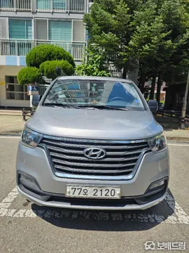 Hyundai Grand Starex