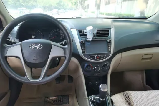 Hyundai Verna (older Generation)