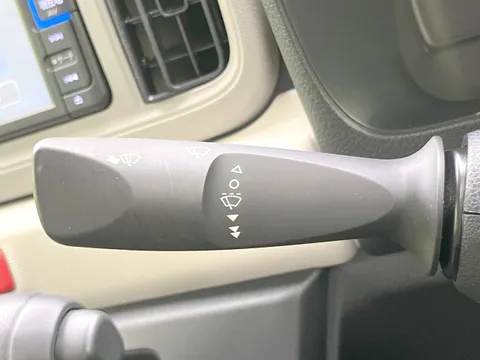 Daihatsu Mira Tocot