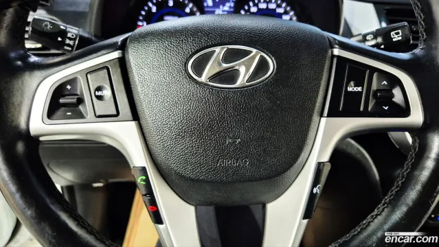 Hyundai Accent