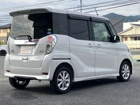 Nissan Dayz Roox
