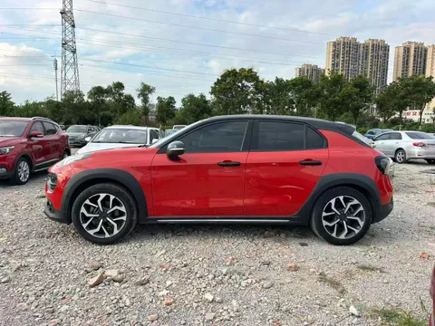 Lynk & Co 02
