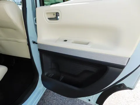 Honda N-BOX Slash