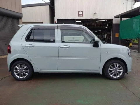 Daihatsu Mira Tocot