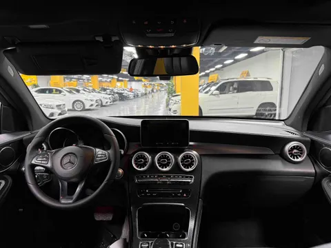 Mercedes-Benz Mercedes-Benz GLC