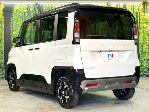 Mitsubishi Delica Mini