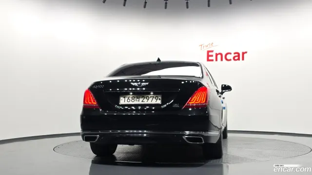 Genesis G90 (EQ900)