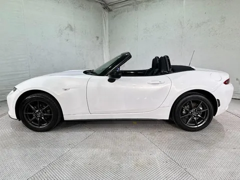 Mazda MX-5 (Roadster)