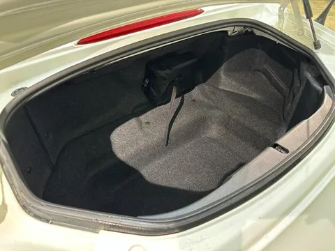 Mazda MX-5 (Roadster)