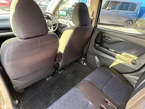 Mitsubishi eK X