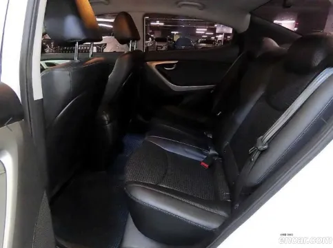 Hyundai Elantra (Avante)