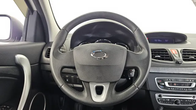 Renault SM3