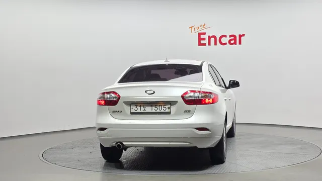 Renault SM3