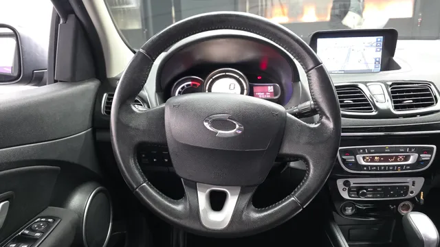 Renault SM3