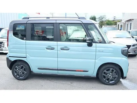 Suzuki Spacia Gear