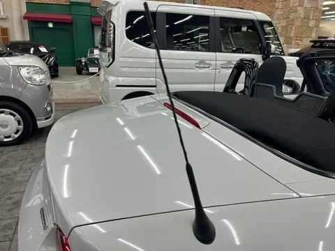 Mazda MX-5 (Roadster)