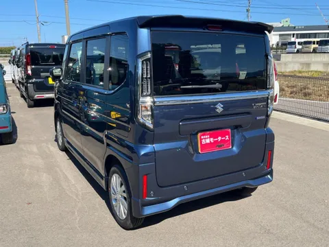 Suzuki Spacia Custom