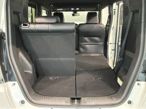 Honda N-BOX Slash