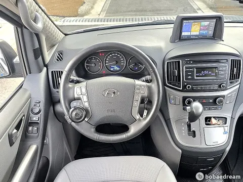 Hyundai Grand Starex