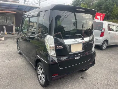 Mitsubishi eK Space Custom