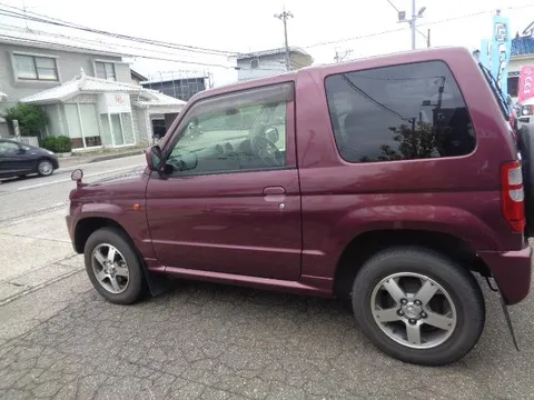 Nissan KIX