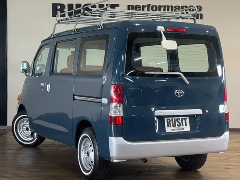Toyota TownAce Van