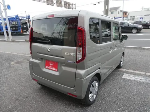 Suzuki Spacia