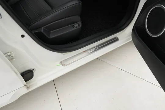 Renault SM3