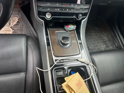 Jaguar XFL