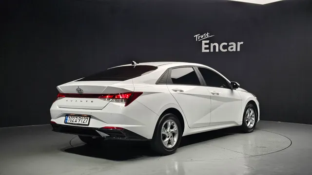 Hyundai Elantra (Avante)