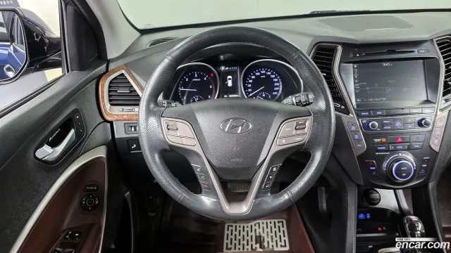 Hyundai Grand Santa Fe (Maxcruz)