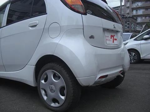 Mitsubishi I