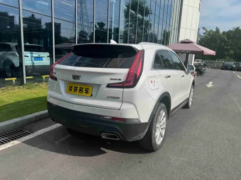 Cadillac XT4