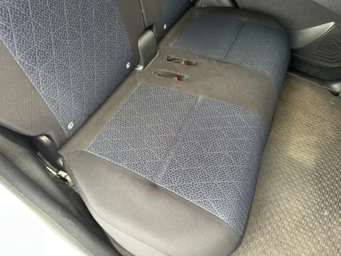 Mitsubishi eK X