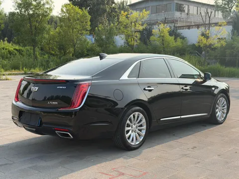 Cadillac XTS