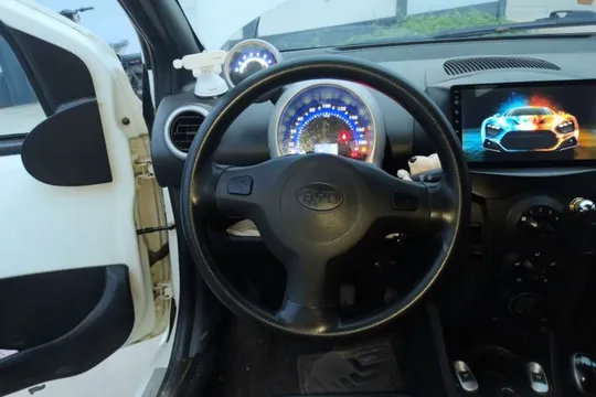 BYD F0