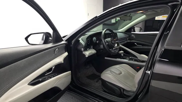 Hyundai Elantra (Avante)