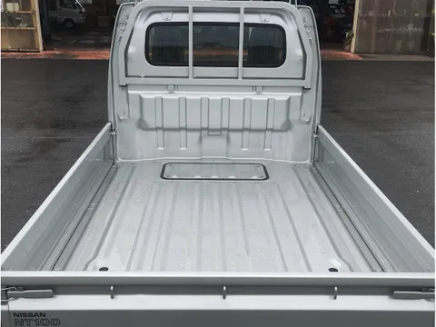 Nissan Clipper Truck