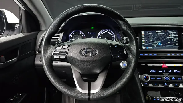 Hyundai Elantra (Avante)