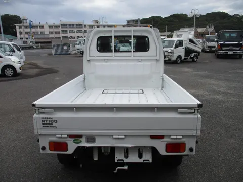 Nissan Clipper Truck