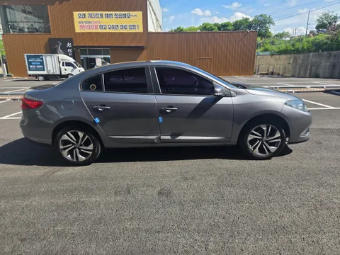 Renault SM3