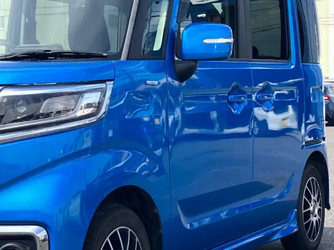 Suzuki Spacia
