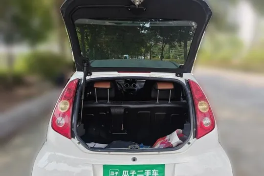BYD F0