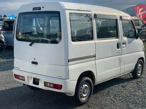 Mitsubishi Minicab Van