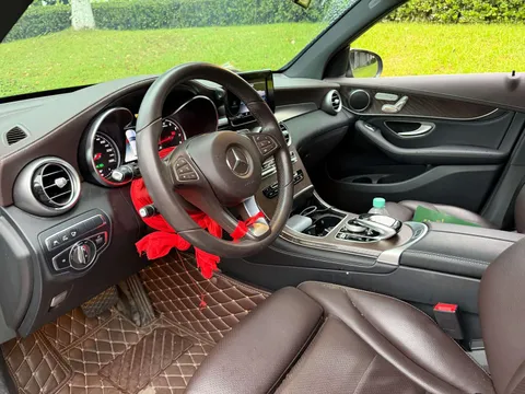 Mercedes-Benz Mercedes-Benz GLC
