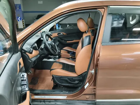 BAIC Senova X35