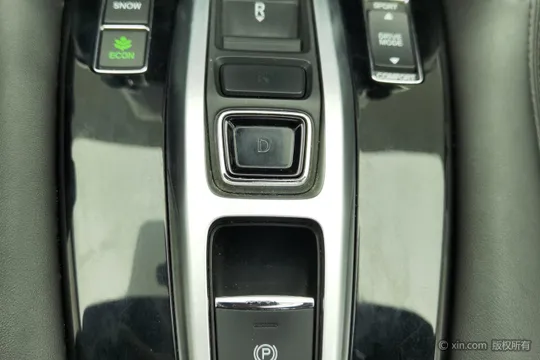 Honda UR-V