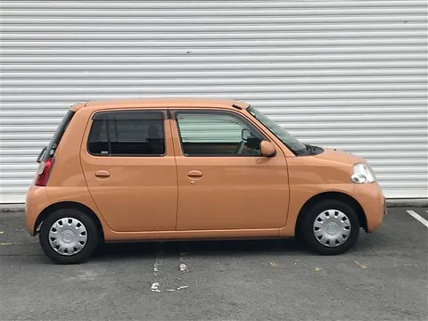 Daihatsu Esse