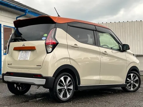 Mitsubishi eK X